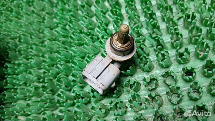 Датчик температуры впускного коллектора Renault