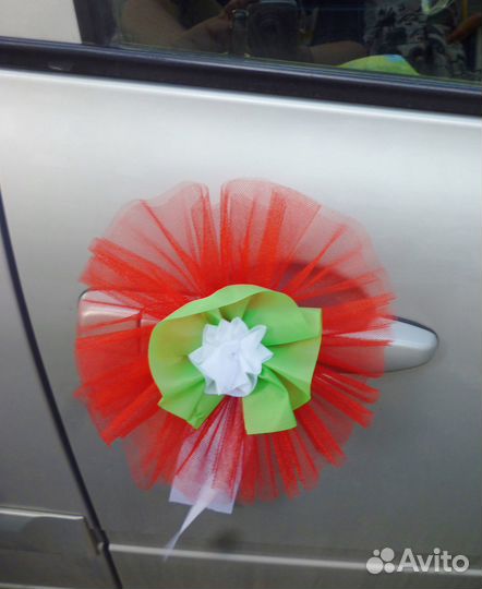 Свадебные украшения на машину