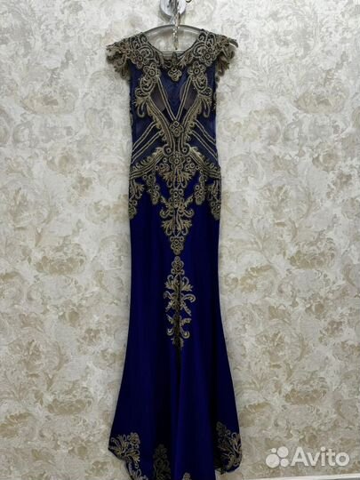 Вечернее платье в пол