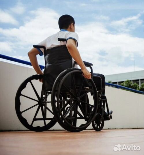 Аренда Инвалидная коляска складное кресло