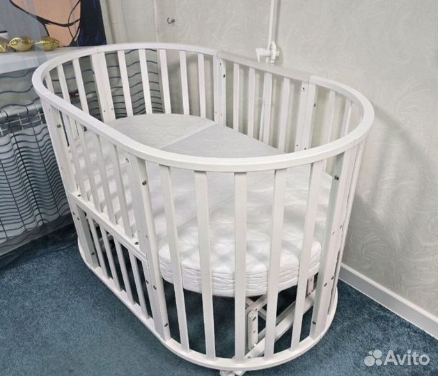 Детская кроватка с маятником 9в1