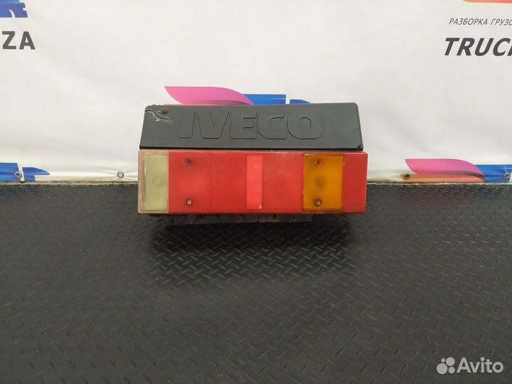 504083205 Фонарь задний правый