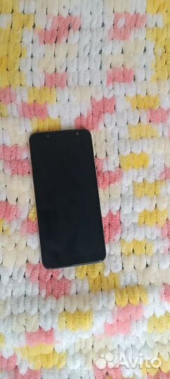 Samsung Galaxy A6, 4/32 ГБ