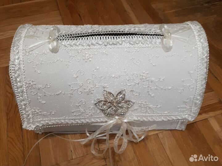 Свадебный сундук для денег