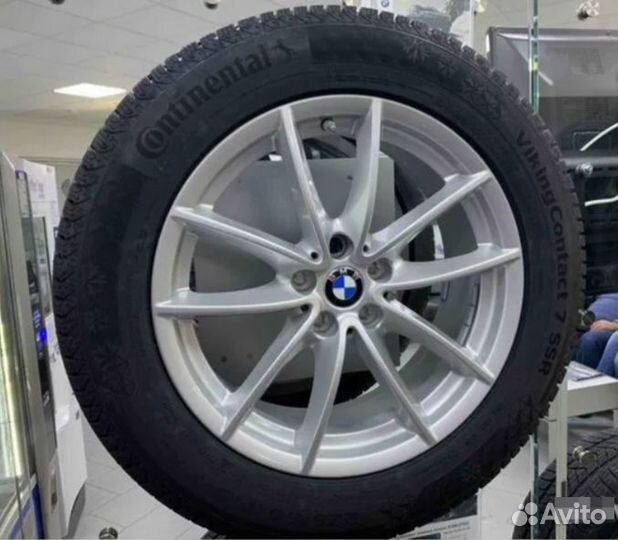 Комплект колес BMW 5 G30 R17 V-Spoke 618 зима