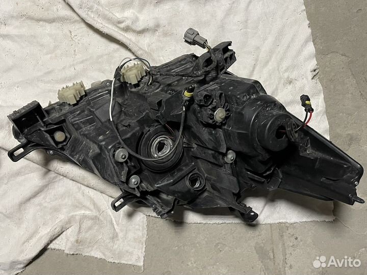 Фары на nissan patrol y62