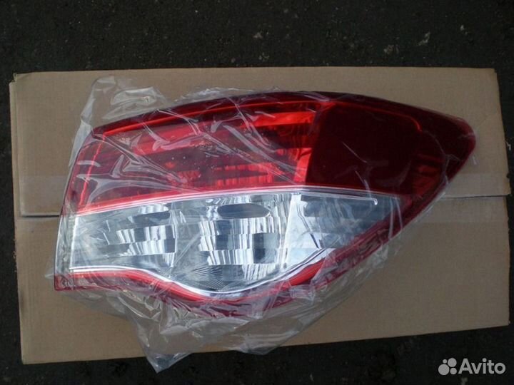 Фонарь задний правый внешний Ниссан Альмера g15 12