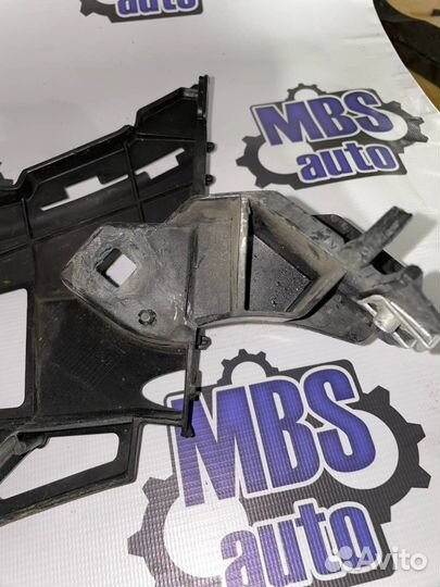 Крепление фары (кронштейн фары) левой A2926200100