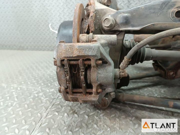 Балка подвески задний toyota crown