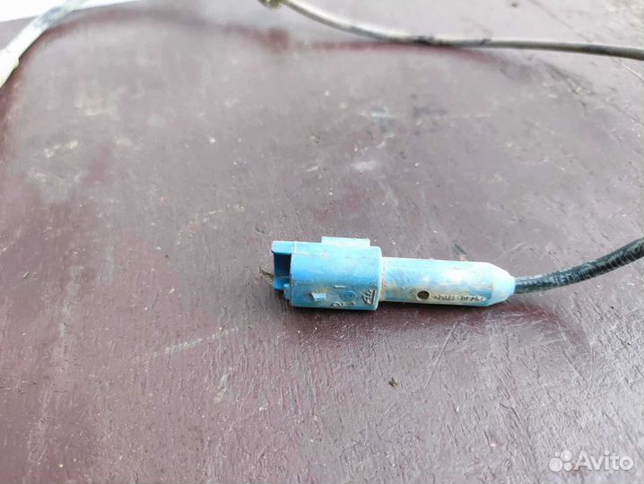 Датчик abs передний Peugeot 206