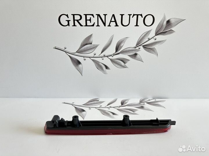 Катафот заднего бампера правый Mazda CX 7 Mazda 3