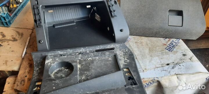 Бардачок Opel Astra H рестайлинг (2006—2014)