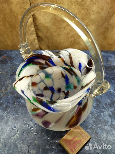 Конфетница из цветного стекла