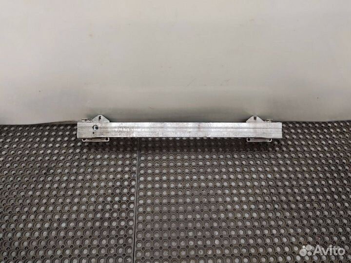 Усилитель переднего бампера Peugeot 308 T7 2011