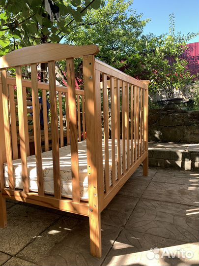 Детская кровать с матрасом