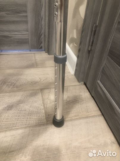 Ходунки для взрослых на колесах