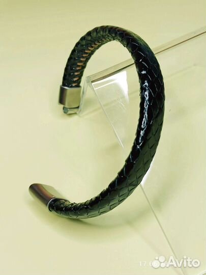 Кожаный браслет мужской