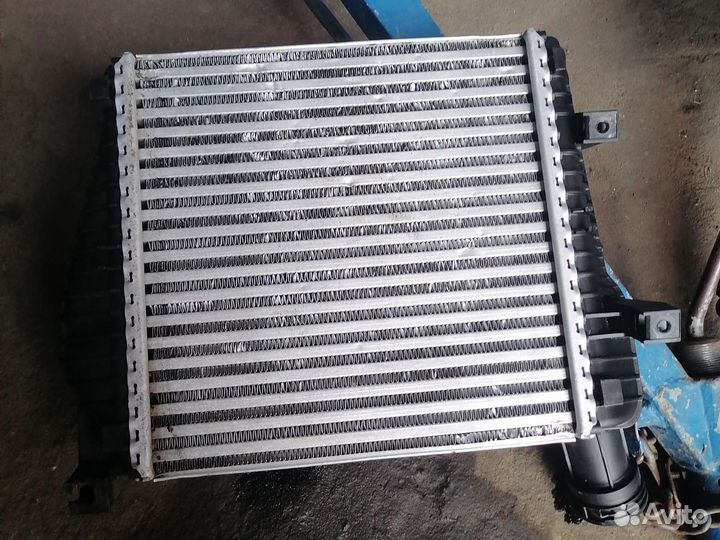 Интеркулер на Touareg 2