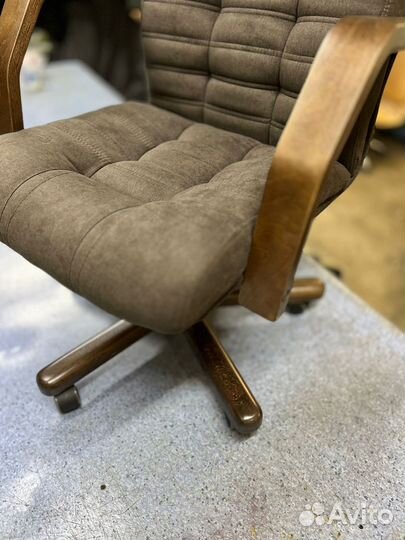 Кресло руководителя компьютерное