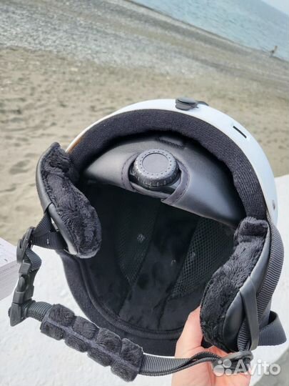 Шлем горнолыжный