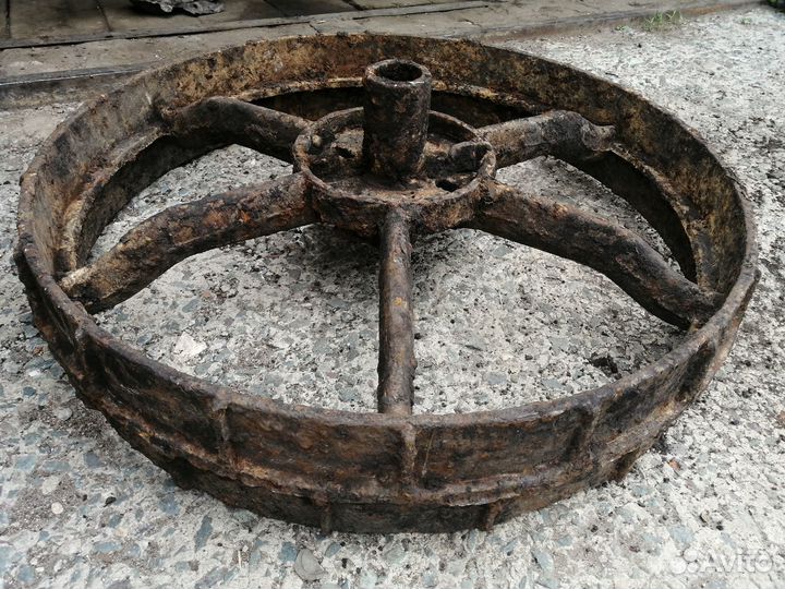 Колесо от конной косилки
