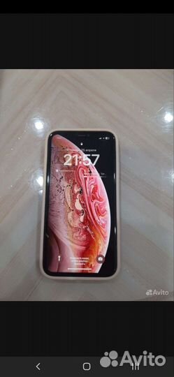 Продам iPhone 11