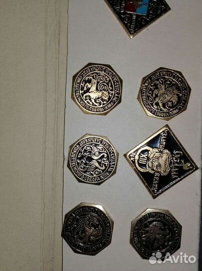 Значки коллекционные суздаль