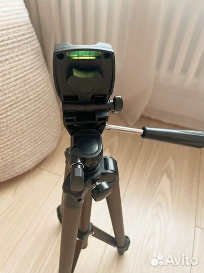 Штатив для фотоаппарата