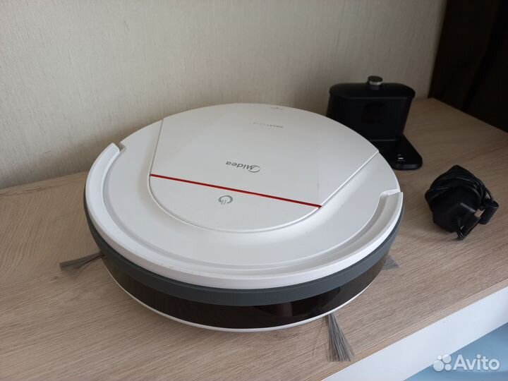 Робот пылесос моющий midea
