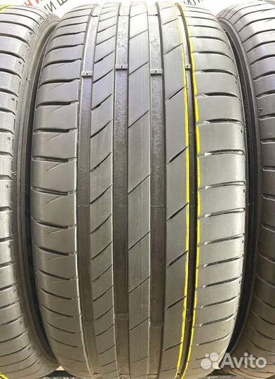 Kumho Ecsta PS71 215/50 R17 95R