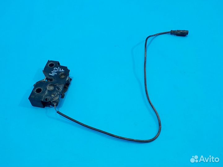 Замок капота volkswagen Jetta 6 2011-2018