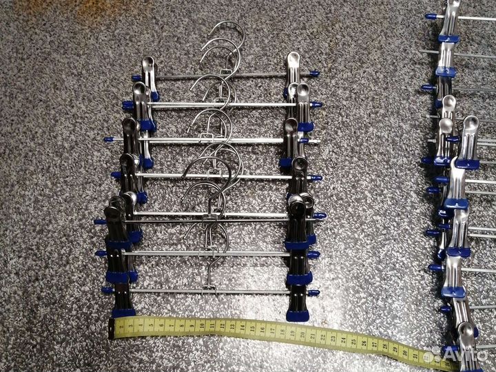 Вешалка для одежды брюк