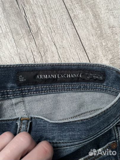 Джинсы armani