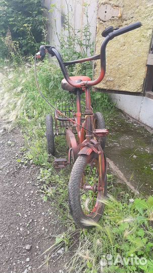 Трёхколёсный велосипед