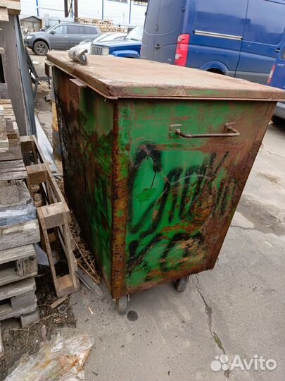 Мусорный контейнер металлический