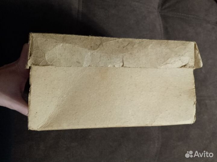 Коробка меховой фабрики 