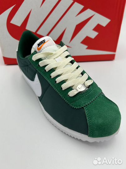 Кроссовки женские Nike Cortez