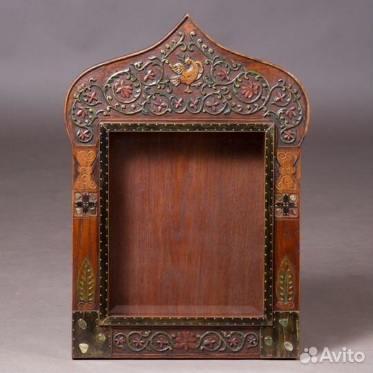 Изготовление резных киотов в русском стиле