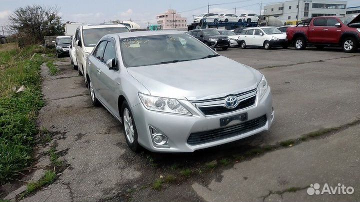 Центральная стойка кузова правая Toyota Camry