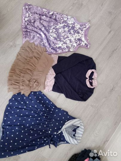 Одежда для девочки пакетом 122 128
