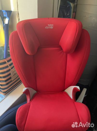 Автомобильное детское сиденье бу