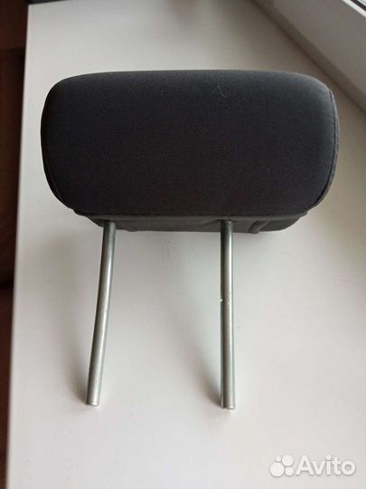 Задний центральный подголовник Subaru Outback 2008