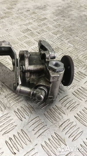 Насос гидроусилителя руля, BMW 5 E60/E61 2005