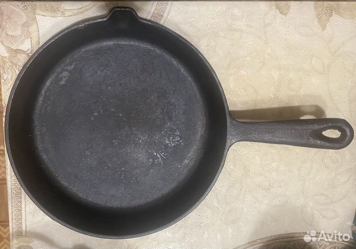 Чугунная сковорода с ручкой СССР разные
