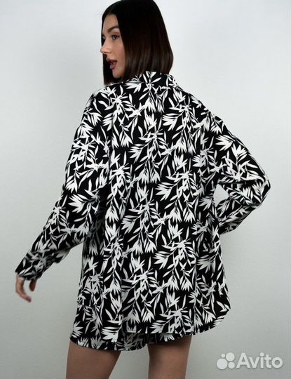 Новый костюм женский 42-44,44-46