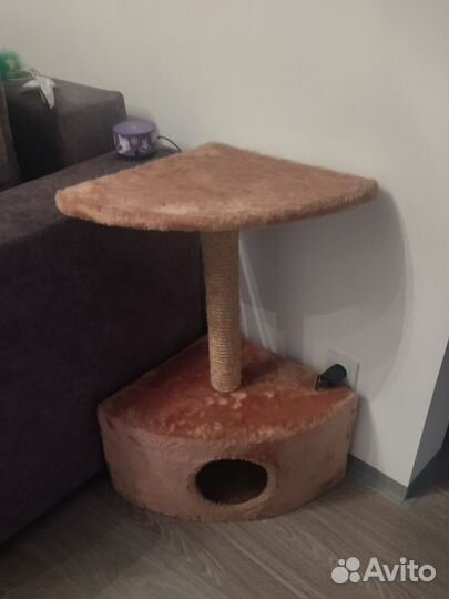 Домик для кошки с когтеточкой бу