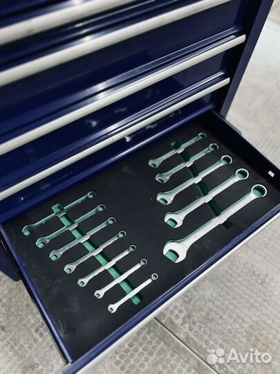 Тележка инструментальная с инструментом