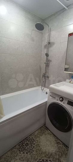 3-к. квартира, 65 м², 1/4 эт.