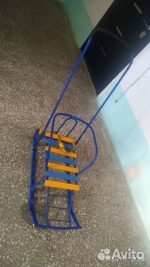 Санки с колёсиками