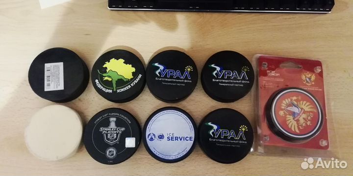 Шайбы новые. Кубок Стэнли